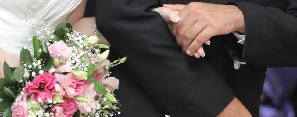 Wedding Videos - 'Flores Flowers' - © Shezita